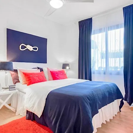 Welcoming With Pool - 65 M² - Costa Del Silencio 아파트